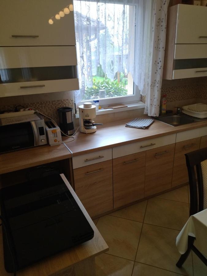 Kurucz Vendeghaz Hajduszoboszlo Apartment Екстериор снимка