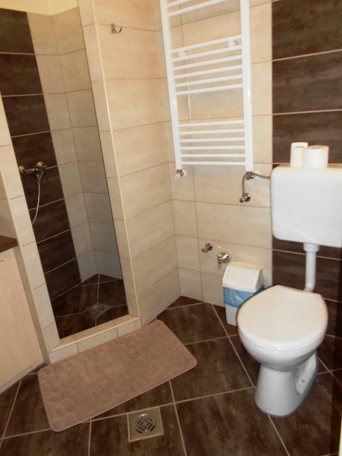 Kurucz Vendeghaz Hajduszoboszlo Apartment Екстериор снимка