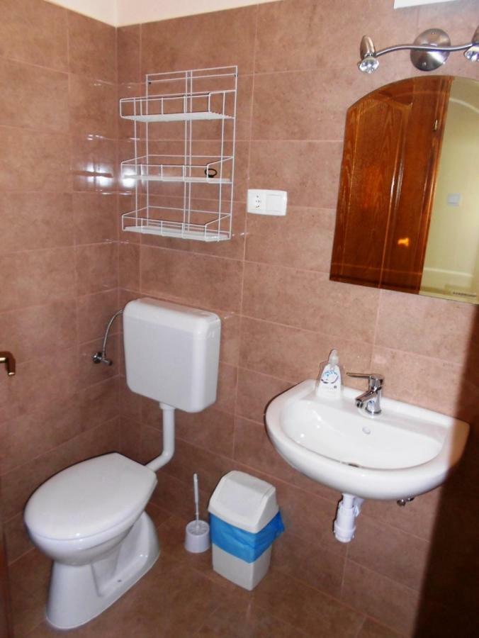 Kurucz Vendeghaz Hajduszoboszlo Apartment Екстериор снимка